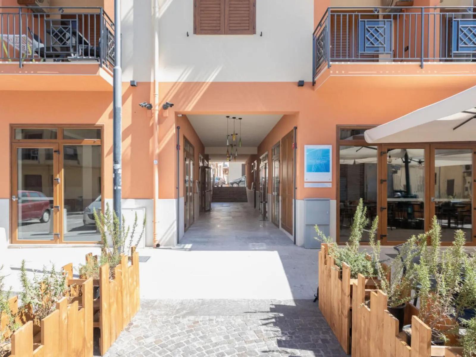 Azzurra Apartments 巴莱斯特拉泰 外观 照片