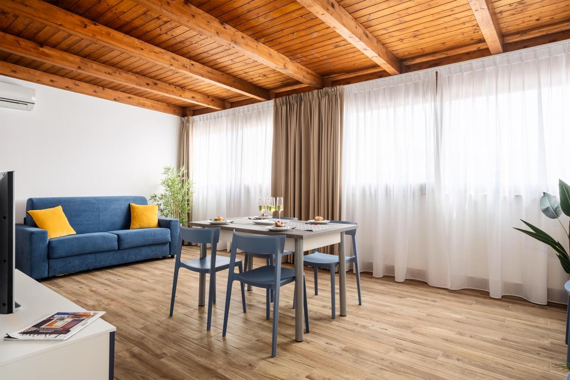 Azzurra Apartments 巴莱斯特拉泰 外观 照片