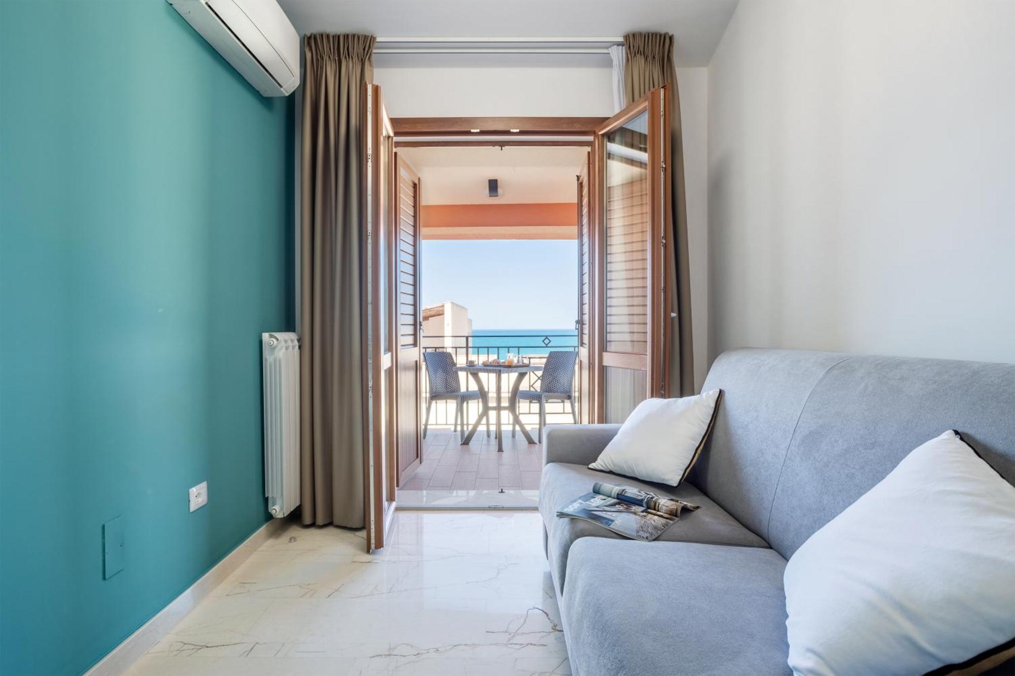 Azzurra Apartments 巴莱斯特拉泰 外观 照片