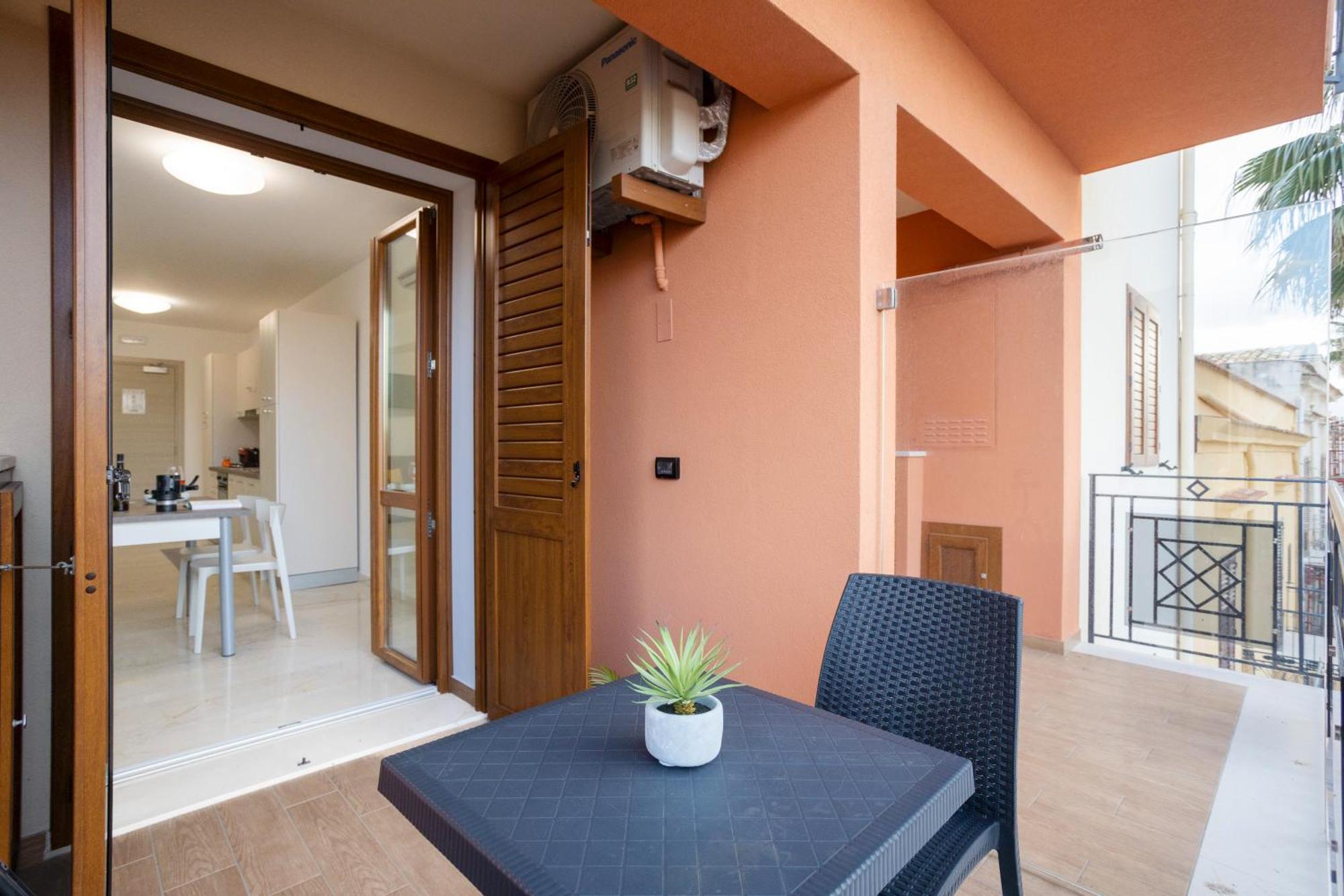 Azzurra Apartments 巴莱斯特拉泰 外观 照片