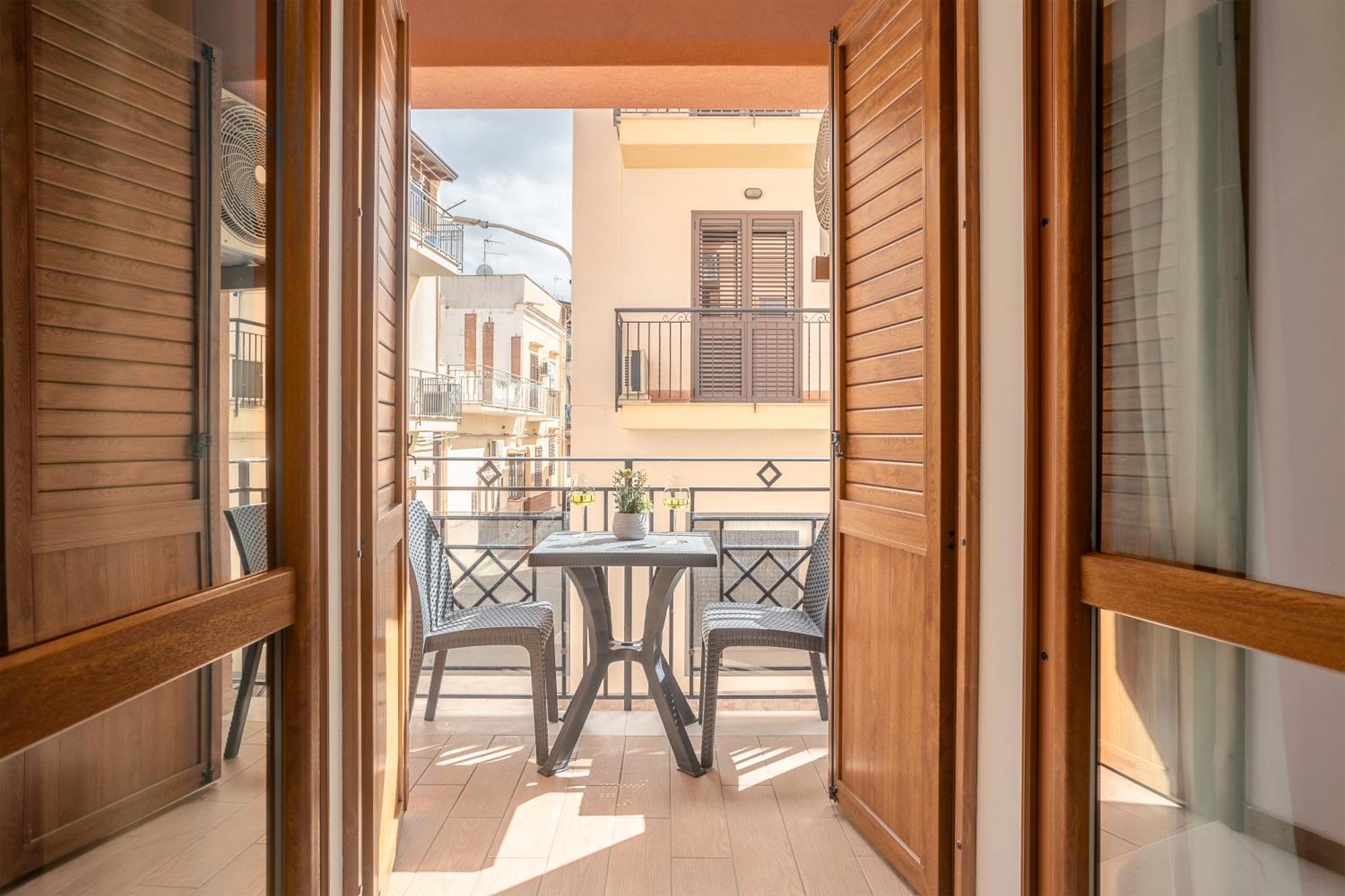 Azzurra Apartments 巴莱斯特拉泰 外观 照片